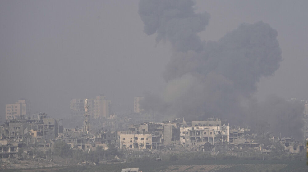 Izraelska vojska gađala podzemnu mrežu Hamasa u vazdušnim napadima u Gazi 1