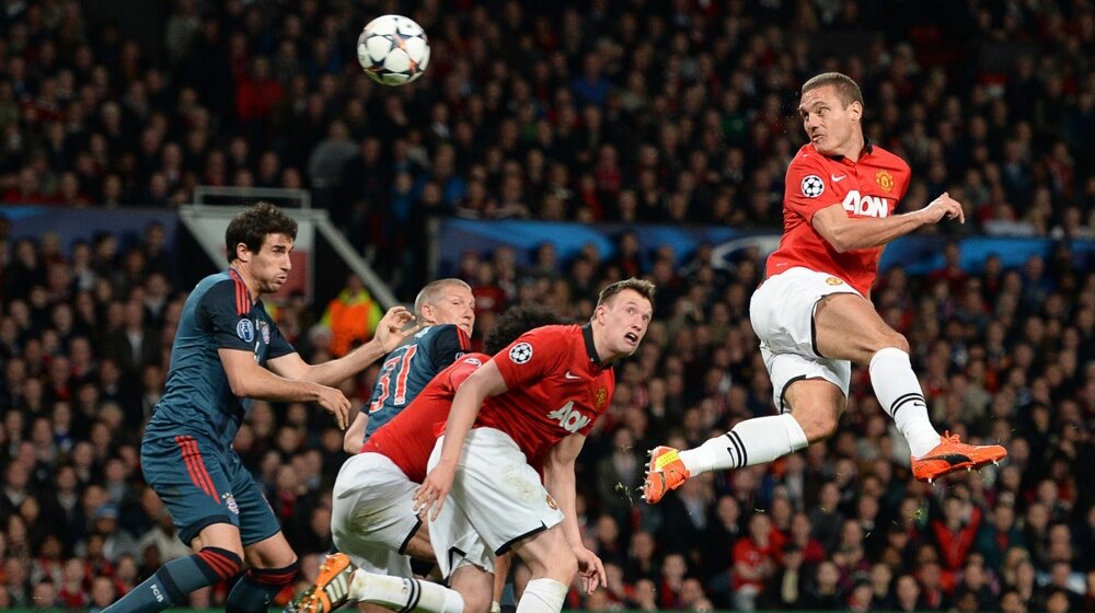 Vidić se oprostio od legende Junajteda Bobija Čarltona 1