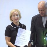 "Najviše od svega mi znači što moje kolege ne dozvoljavaju da se svetlo na Kosovu ugasi": Urednici portala KoSSev uručena nagrada "Katarina Preradović" 5