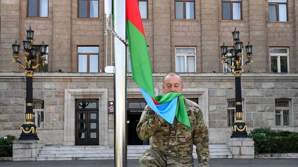 Azerbejdžanski predsednik učestvovao u ceremoniji podizanja zastave u glavnom gradu Karabaha 1