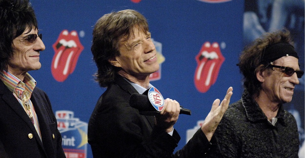 Setisfekšn: Čuveni logo Roling Stonsa na grudima Barselone za El klasiko protiv Reala (FOTO) 1