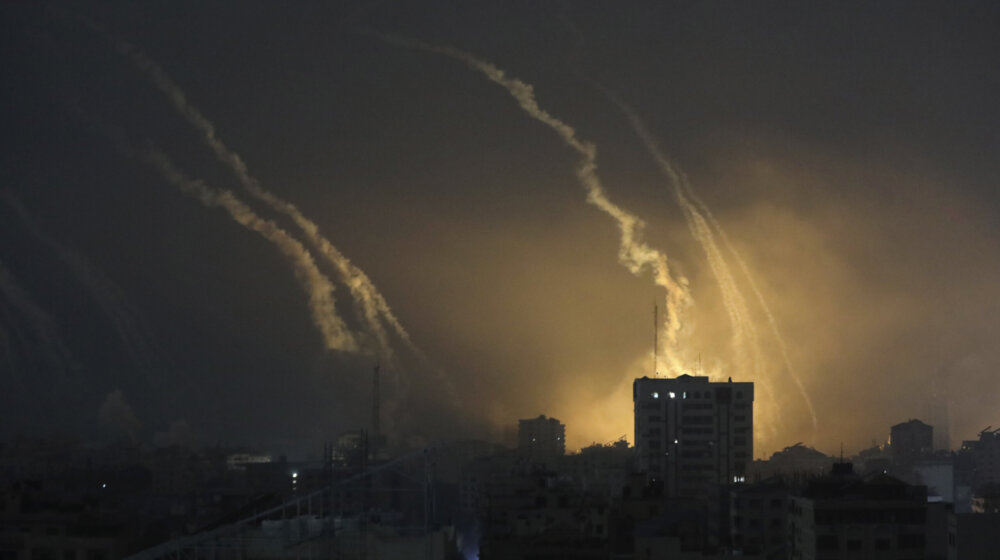 Kopnena ofanziva na Gazu: Projektil Hamasa pao na Tel Aviv 1