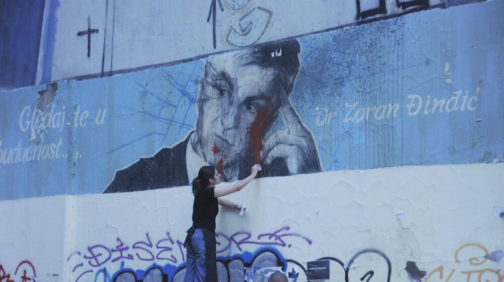 Uništen mural Zoranu Đinđiću na Platou 1