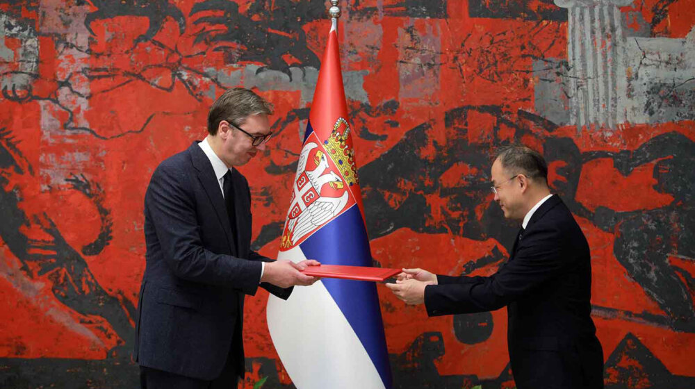Ministarstvo spoljnih poslova Kine čestitalo Vučiću pobedu na izborima 1