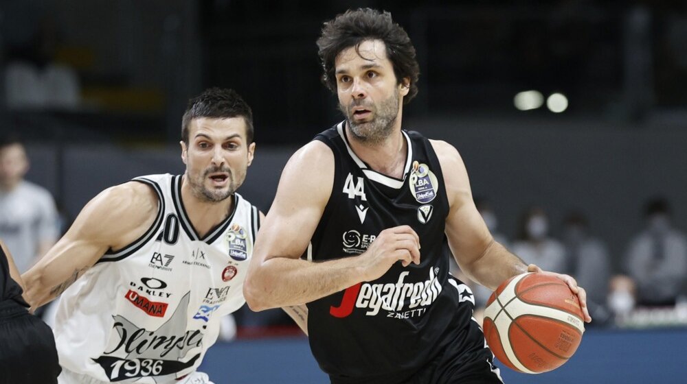 (VIDEO) Ovacije Teodosiću u Bolonji: "Ovo je tvoja druga kuća" 1