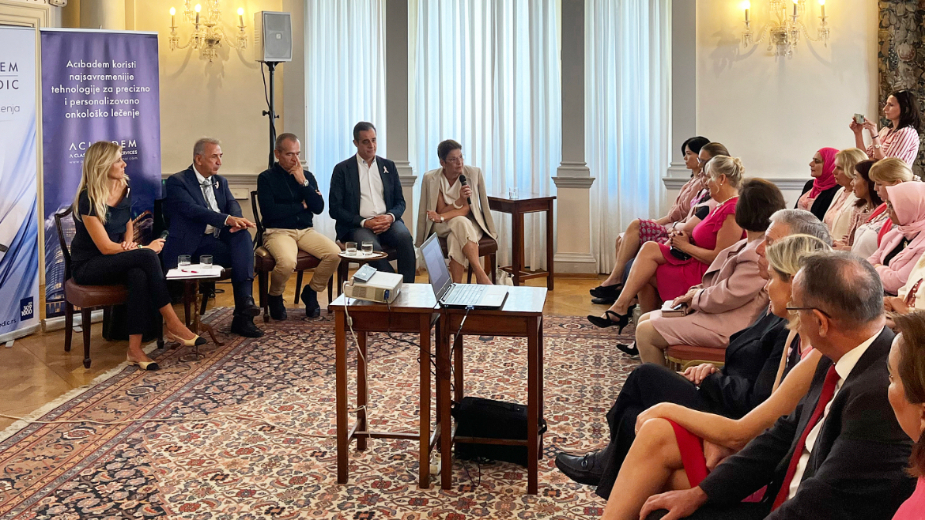 "Pet minuta može da vam sačuva ceo život": Počeo Nacionalni mesec podizanja svesti o raku dojke 4