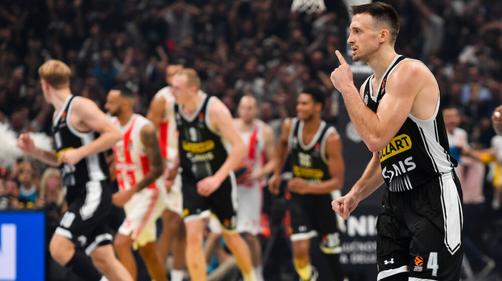 Avramović tvrdi da nije bio čovek odluke, a Hanga da "problem očigledno postoji": Kako je Partizan nadmudrio Zvezdu u prvom derbiju ove sezone (VIDEO) 1