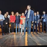 Pavle Grbović poručio na protestu "Srbija protiv nasilja": Najezda viška slobodnih radikala je bolest našeg društva 8