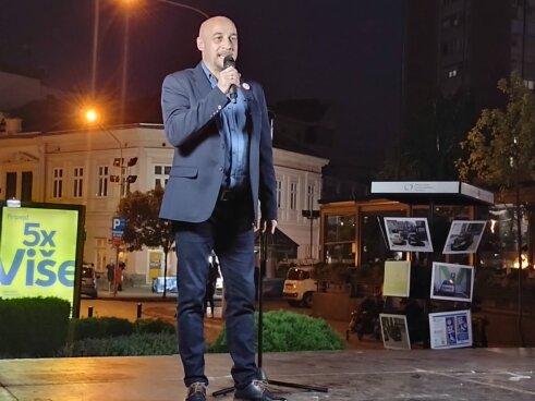 Dogovor za pobedu Kragujevac 05 Parizermen pada 17. decembra: Poruka sa protesta „Dogovor za pobedu” u Kragujevcu (FOTO) 8