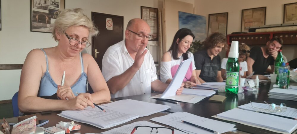 Kome je pala sekira u med i zašto je Nušić tačan: Dušan Petrović režira "Gospođu ministarku" 3 Kome je pala sekira u med i zašto je Nušić tačan: Dušan Petrović režira "Gospođu ministarku" 3