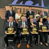 Treća klasa u Kući slavnih španske košarke: Maljković, Danilović, sudija iz finala Mundobasketa 1990. Jugoslavija - SSSR... 8