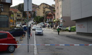 Pucnjava u centru Užica, pored mnogih građana i učenika: Tri osobe ranjene, policija blokirala saobraćaj 2