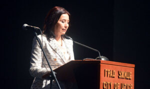 Politički teatar za Dan Užica: Grad sunca na zapadu u kome su svi veseli (FOTO) 2 Politički teatar za Dan Užica: Grad sunca na zapadu u kome su svi veseli (FOTO) 24