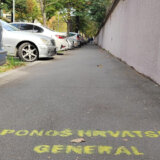 Uvredljive poruke na račun opozicionih političara u Resavskoj ulici (FOTO) 2