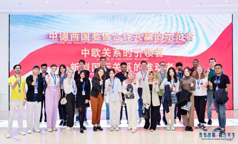 Gimnazijalac Strahinja Trivković osvojio drugo mesto na svetskom takmičenju iz engleskog jezika u Kini 2 Gimnazijalac Strahinja Trivković osvojio drugo mesto na svetskom takmičenju iz engleskog jezika u Kini 2