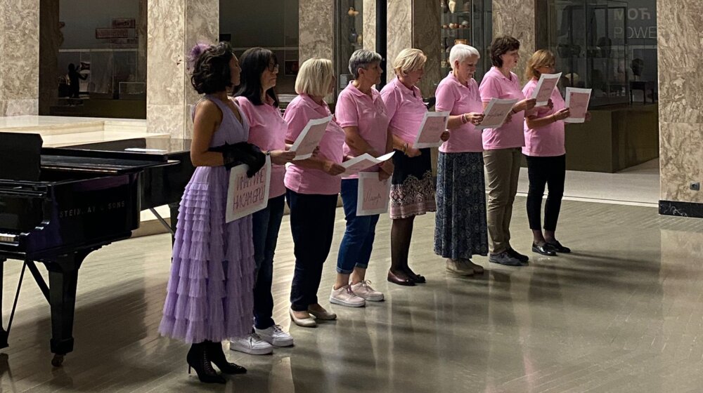 Ružičasti koncert operske dive Teute Aslani Đurđević sinoć održan u Narodnom muzeju Srbije 1