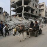 Hiljade ljudi silom ušlo u skladišta Agencije UN za pomoć Palestincima 6