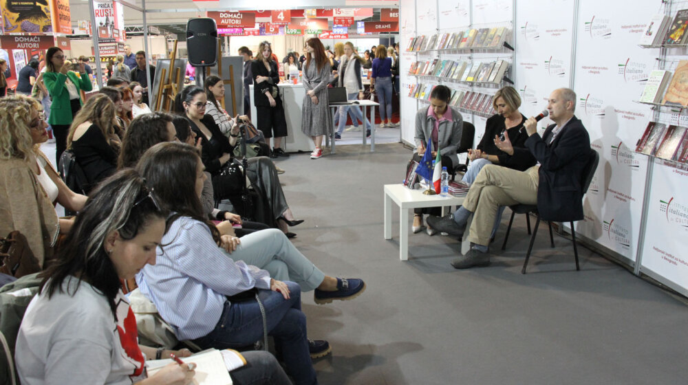 Ako ne razumemo osnove modernost, nećemo razumeti ni post modernost koju živimo: "Roman na italijanski način" Snežane Milinković 1