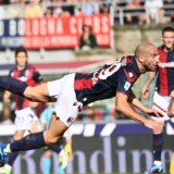 Inkredibile - gol glavom izvan šesnaesterca u Seriji A: De Silvestri kao Platini, Maradona, Gatuzo... 10