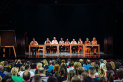 Čovjek teško može živjeti i s mržnjom kao i s osjećajem krivice: „Naš razred” zagrebačke „Gavele” na 18. Joakimfestu 8