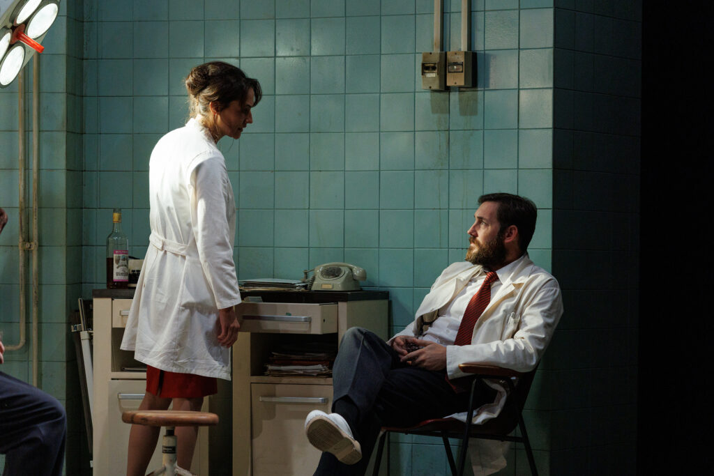 INTERVJU Nikola Ristanovski: Ranjivi smo tek kad se zlo odnosi na nas, zato se danas neonacizam širi, a mi se na sve naviknemo 4 INTERVJU Nikola Ristanovski: Ranjivi smo tek kad se zlo odnosi na nas, zato se danas neonacizam širi, a mi se na sve naviknemo 4