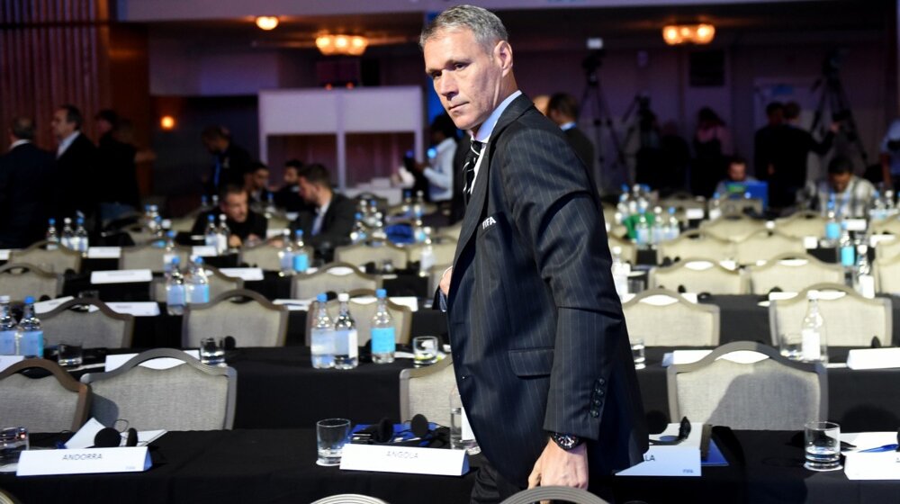 Van Basten bez milosti prema Ajaksu: Fudbaleri su užasni, svuda je nered, uprava već dve godine spava 1