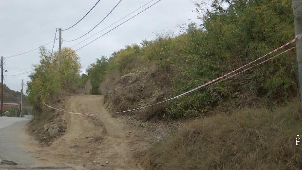 Obustavljena gradnja puta preko pravoslavnog groblja u Mitrovici, kosovska policija postavila trake 1