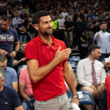 (VIDEO) Novak Đoković uz crveno-bele i u „Areni“, navijači Crvene zvezde pozdravlili ovacijama najboljeg tenisera na svetu 2