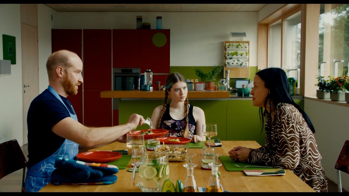 Ivan Milenković, urednik govornog programa Slobodne zone: Ispitujemo strategije koje umesto slobodnih građana stvaraju poslušnike 2 Ivan Milenković, urednik govornog programa Slobodne zone: Ispitujemo strategije koje umesto slobodnih građana stvaraju poslušnike 2