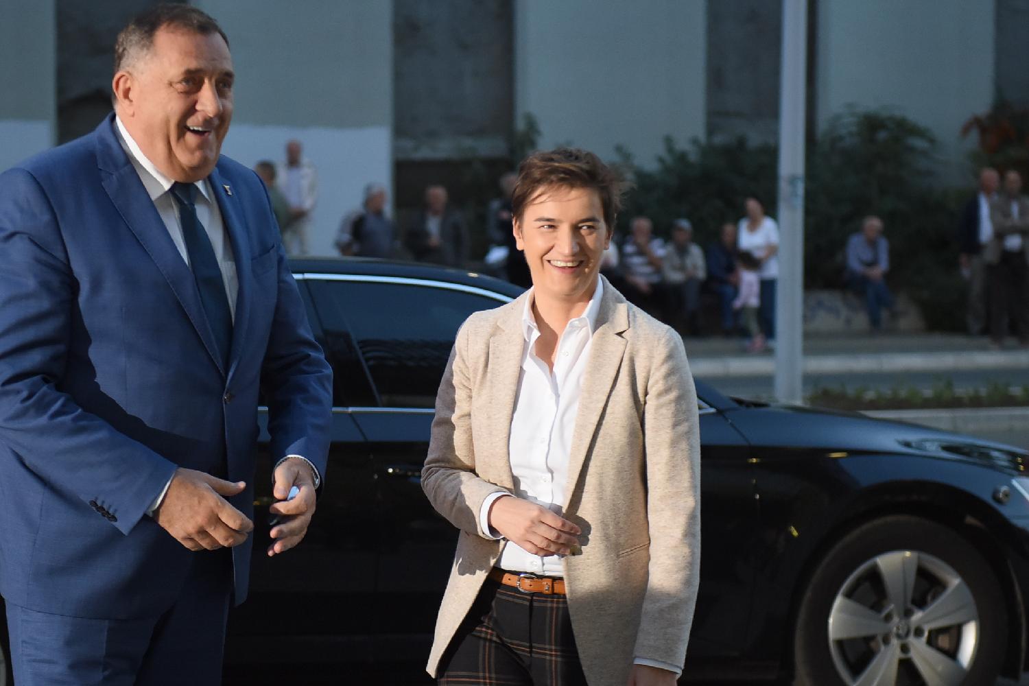 Otvorena železnička stanica "Beograd centar": Vučić poručio da "Prokop postaje novi centar grada" (VIDEO,FOTO) 3