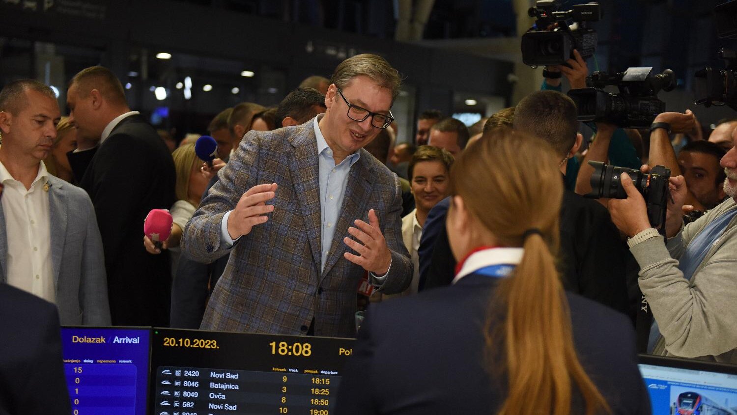 Otvorena železnička stanica "Beograd centar": Vučić poručio da "Prokop postaje novi centar grada" (VIDEO,FOTO) 4