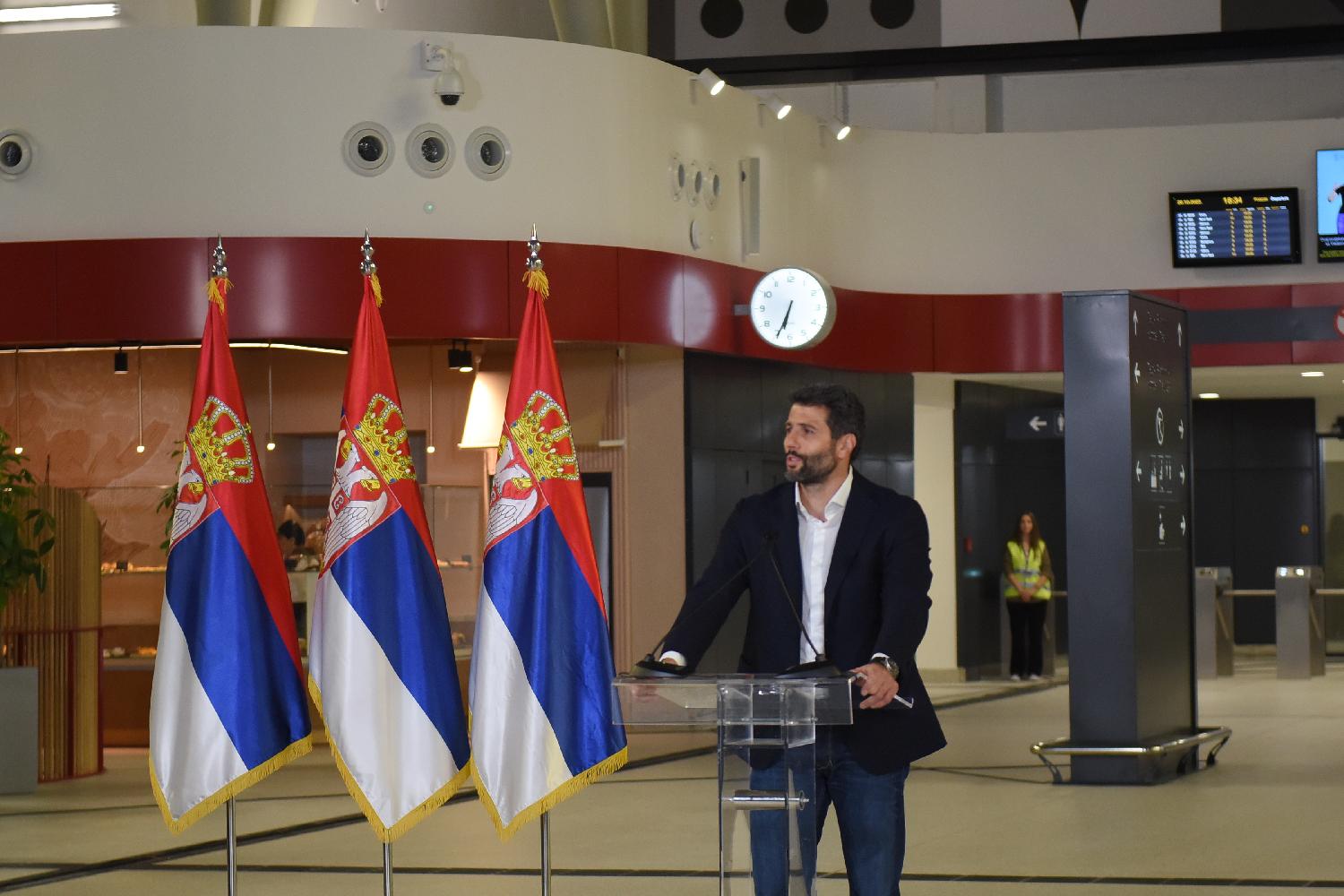Otvorena železnička stanica "Beograd centar": Vučić poručio da "Prokop postaje novi centar grada" (VIDEO,FOTO) 7