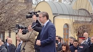 Od koga su Vučiću stigle prve čestitke za Sretenje? 6