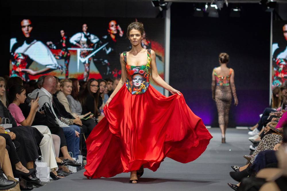 Serbia Fashion Week: Treće veče prošlo u znaku sjaja različitosti kreativnih izraza i velikog broja poznatih ličnosti 2