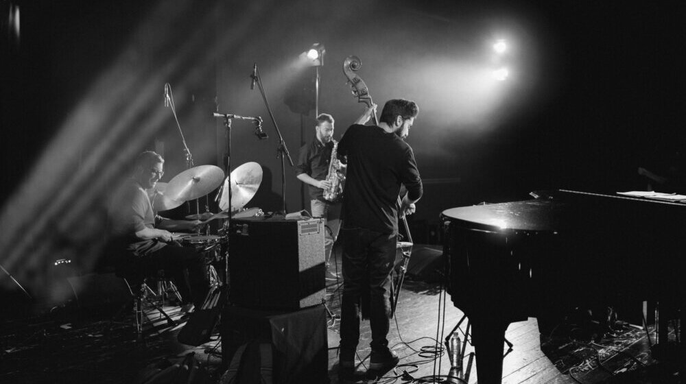 U potpunosti u službi muzike: Džez sastav SCHIME objavio album “Ursa Major” 1