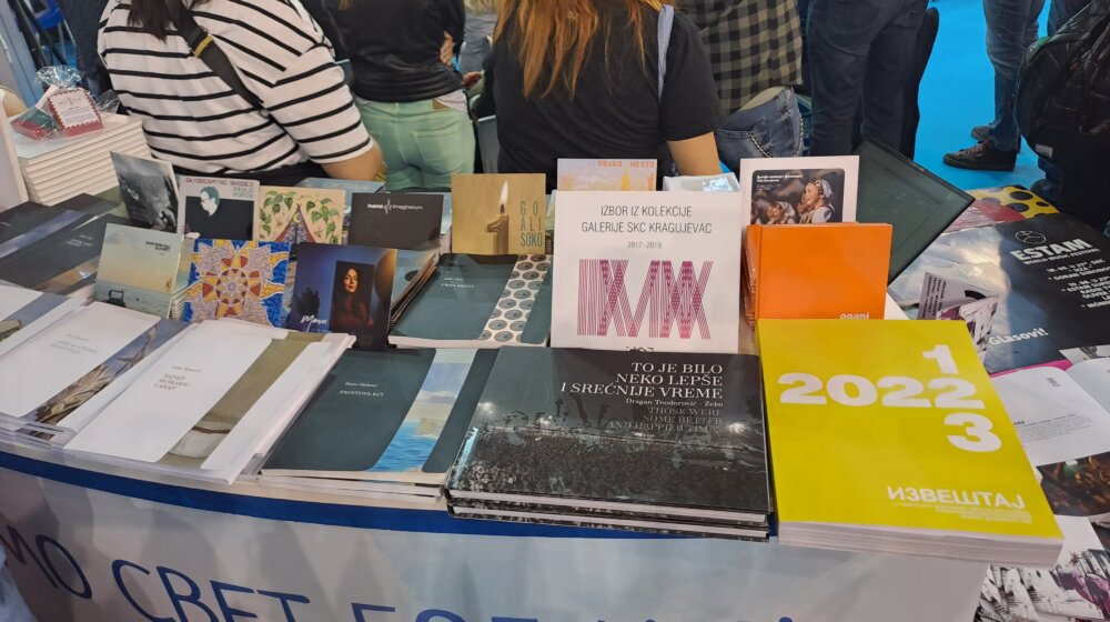 Od „Prvenca” do „Mirror-a”: SKC Kragujevac predstavio svoje delatnosti na Sajmu knjiga 1