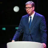 Svaki drugi dan na nacionalnoj televiziji: Aleksandar Vučić sam u kampanji ispred SNS 12