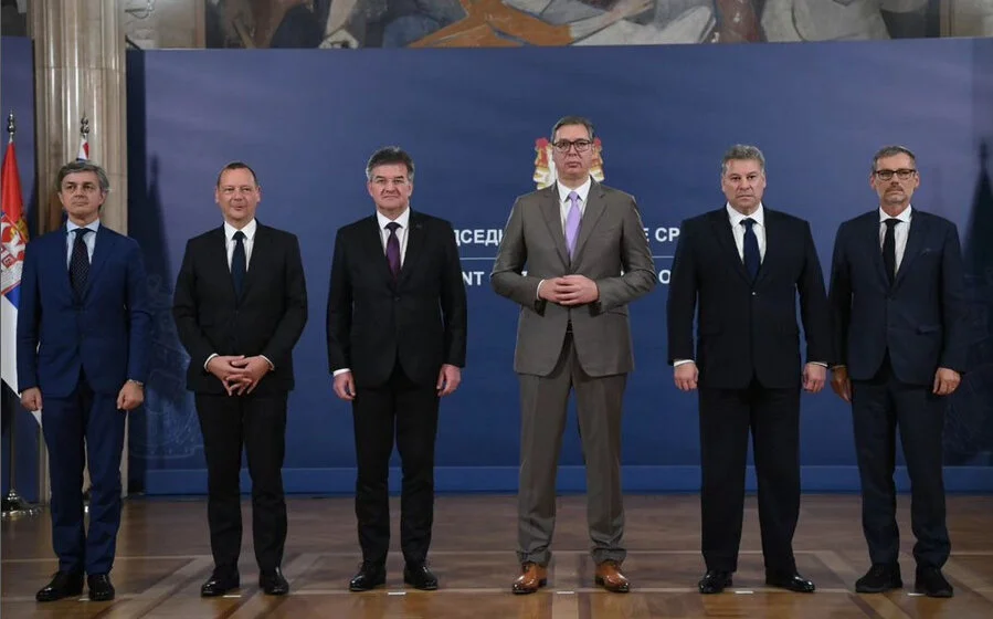 Predsednik Vučić se oglasio nakon sastanka sa "velikom petorkom" 1