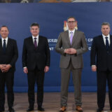 Predsednik Vučić se oglasio nakon sastanka sa "velikom petorkom" 5