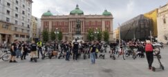 Protest vozača trotineta, električni trotineti Protest vozača trotineta: Traže da se zelenim trakama obeleže ulice za vožnju (FOTO,VIDEO) 8