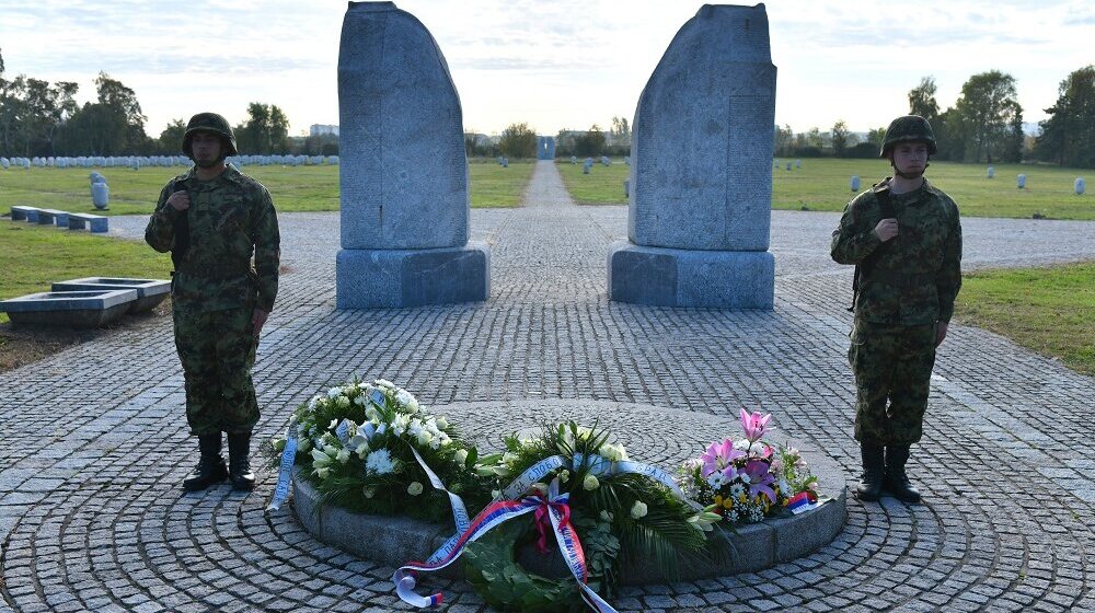 Obeležen Dan oslobođenja Novog Sada: Zahvaljujući JNA, sloboda je umarširala u grad 1