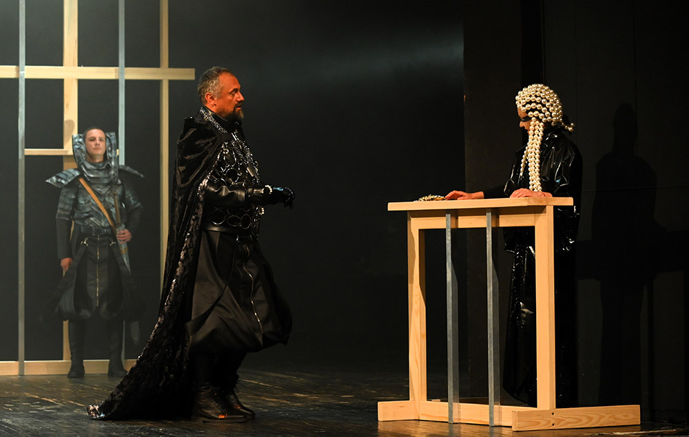 "Sloboda se osvaja i onda kada je to uzaludno i nemoguće": Snežana Trišić, rediteljka komada "Valpurgijska noć" u NP Užice 4