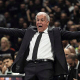 Željko Obradović pohvalio odbranu svog tima: Uspeli smo uprkos tome što su nam nedostajali povređeni igrači 8