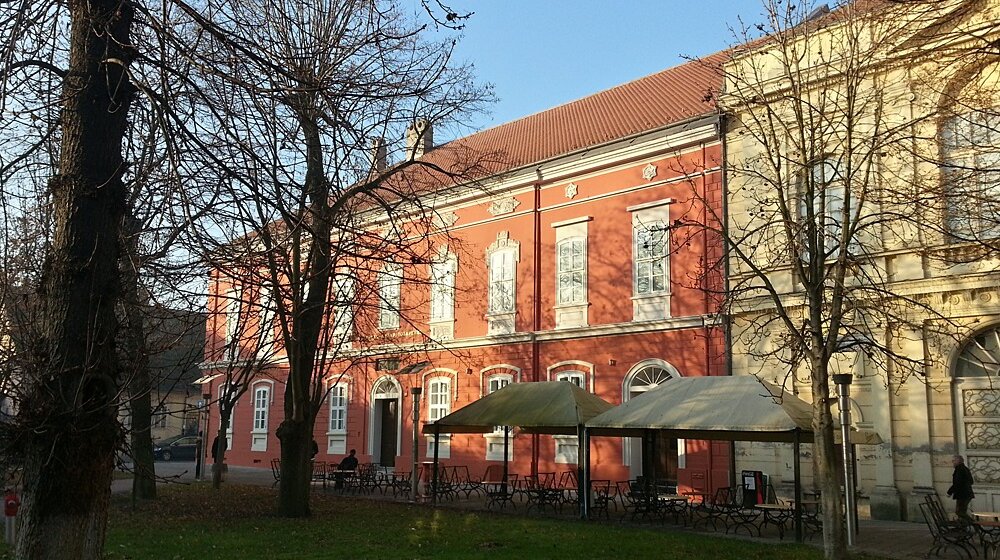 Besplatna turistička tura kroz Gradski park i Galeriju u Sremskoj Mitrovici 1