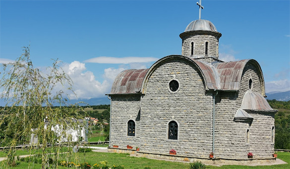 Kancelarija za KiM: Opljačkana crkva u srpskom povratničkom selu Osojane 1