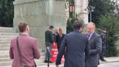 Opozicija okupljena oko protesta "Srbija protiv nasilja" ispred zgrade Narodne skupštine objavila izborni dogovor (FOTO) 7