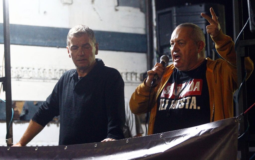 Kako je izgledao 25. protest „Srbija protiv nasilja“ u slikama (FOTO) 26