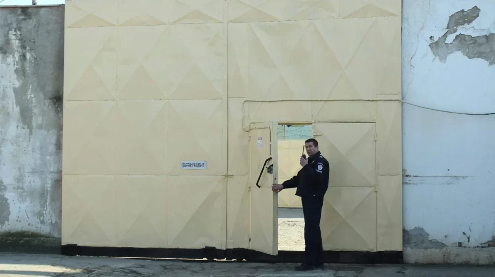 Zašto je suspendovan načelnik važne službe u niškom zatvoru, čije je zapošljavanje kritikovala Valentina Krstić? 1