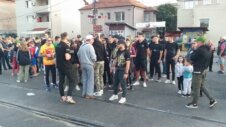 Građani Delijskog Visa u Nišu blokirali saobraćaj zbog neasfalitranih ulica, nedostaka kanalizacije i napuštene samoposluge 6
