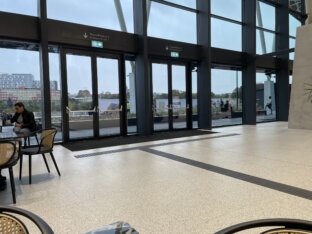 image00023 Pneumatski čekići i hilti bušilice i dalje odzvanjaju Prokopom: Reporter Danasa na železničkoj stanici "Beograd centar" dan pošto je svečano otvorena 19